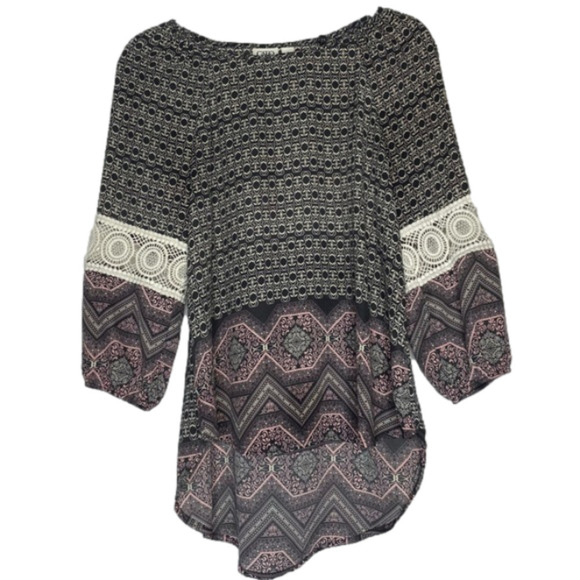 CATO 3/4 Sleeve Shirt, Macramé Embroidered Derail on sleeves, grey pink small - Picture 1 of 8